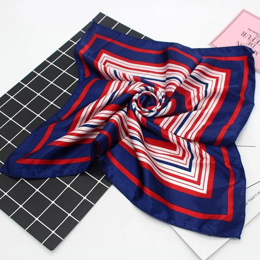 Pañuelo de Seda Elegante - Image 18
