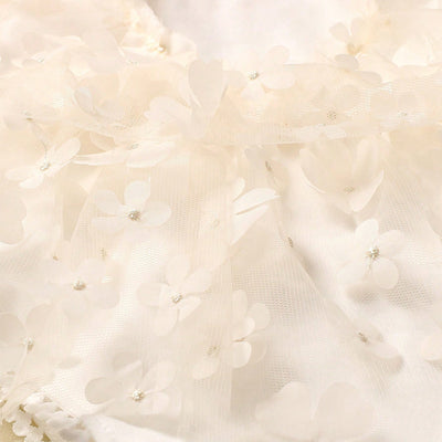 Vestido de Encaje Floral Blanco para Recién Nacida - Image 10