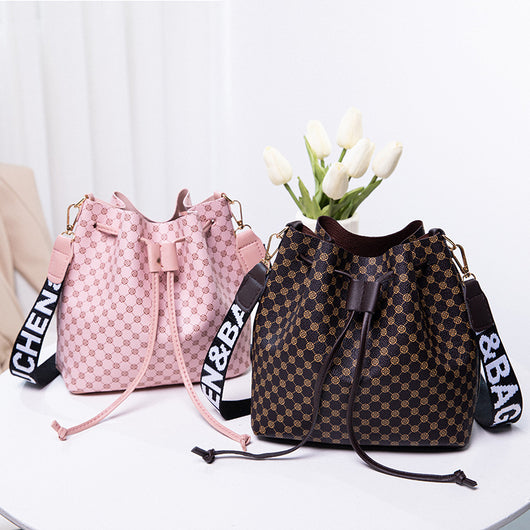 Bolso Bucket de Cuero PU Multicapa para Mujer - Bolso Crossbody Elegante y Versátil - Image 4
