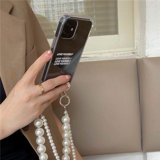Funda para iPhone XS/XR con Cadena de Perlas Grandes - Protección Elegante - Image 10