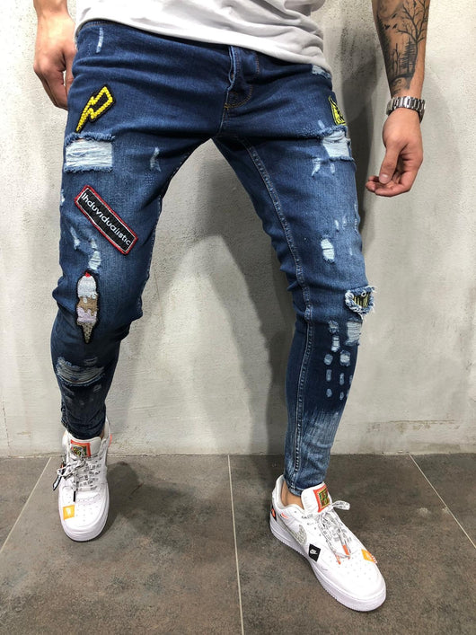 Jeans Azules Rotos con Logo - Image 3