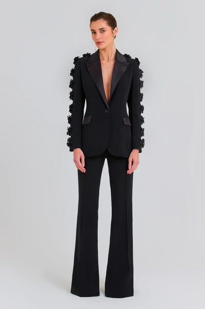 Conjunto Elegante de Dos Piezas con Flores para Mujer - Image 6