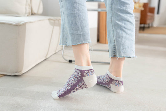 Calcetines de Malla Jacquard Ultrafinos para Mujer - Estilo Retro Ins - Image 22