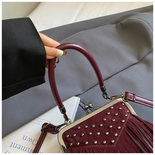 Bolsa Retro de Hombro para Mujer con Remaches y Borlas - Image 31