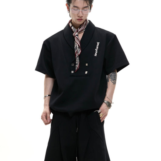 Traje Deportivo Hombre Cuello V con Hombreras Acolchadas y Detalles Metálicos - Image 16