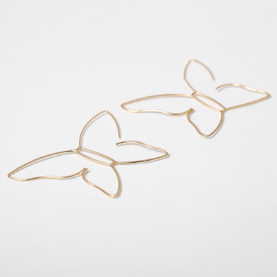 Aretes Mariposa Elegantes de Cobre - Diseño Moderno Transfronterizo - Image 4