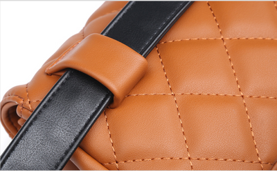 Bolso Crossbody Rombo con Cadena - Perfumero de Moda Compacto - Image 7