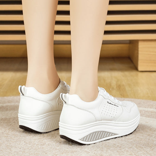 Tenis Deportivos Blancos para Mujer con Suela Gruesa - Image 3