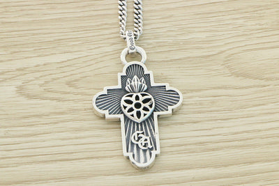 Collar de Plata Esterlina con Colgante Cruz y Flor de Cerezo Vintage Unisex - Image 10