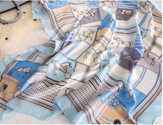 Foulard de Seda con Protección Solar y Abrigo - Image 3