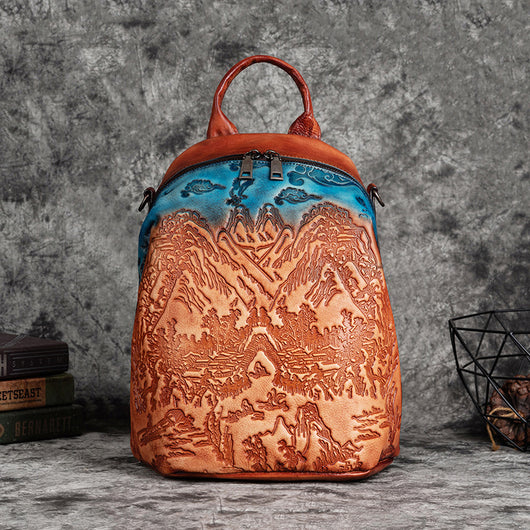 Mochila de Cuero Curtido al Vegetal con Grabado Vintage en Piel de Res - Image 3