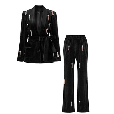 Traje de Terciopelo con Detalles de Cuentas para Mujer - Image 4