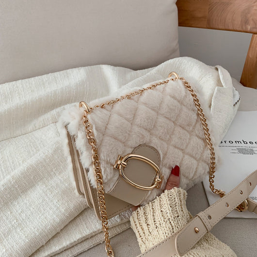 Bolso Mensajero Acolchado de Lujo para Mujer con Cadena Dorada - Image 4