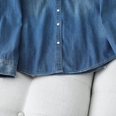 Camisa Denim Retro Suave con Bolsillos Dobles y Diseño Desgastado - Image 4