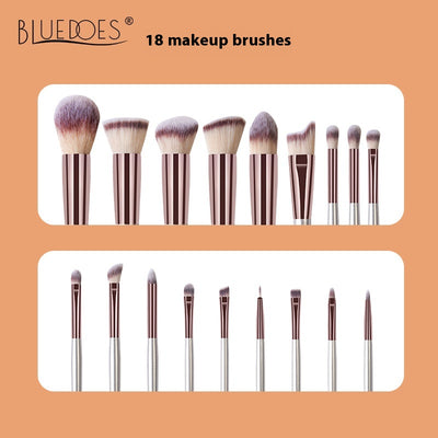 Set de 18 Brochas de Maquillaje Profesional con Mango de Madera Maciza - Image 3