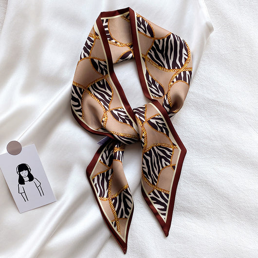 Pañuelo Largo Estampado Leopardo - Accesorio de Seda para Mujer