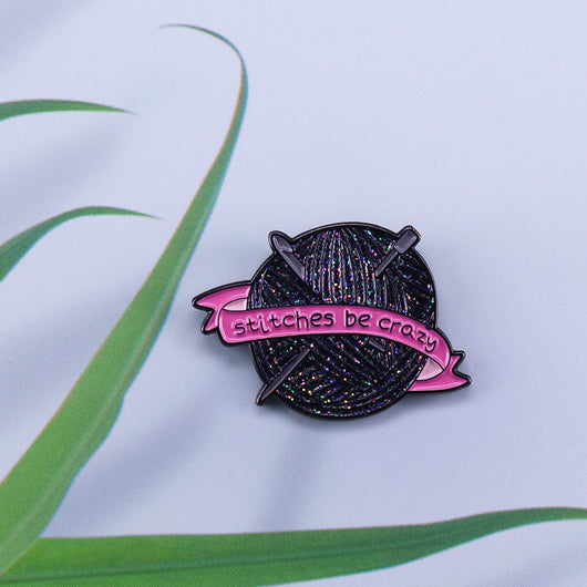 Broche Artesanal de Tejido Creativo - Pin de Punto Hecho a Mano