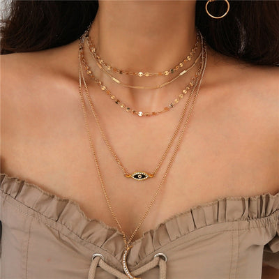 Collar Retro Exagerado de Múltiples Capas