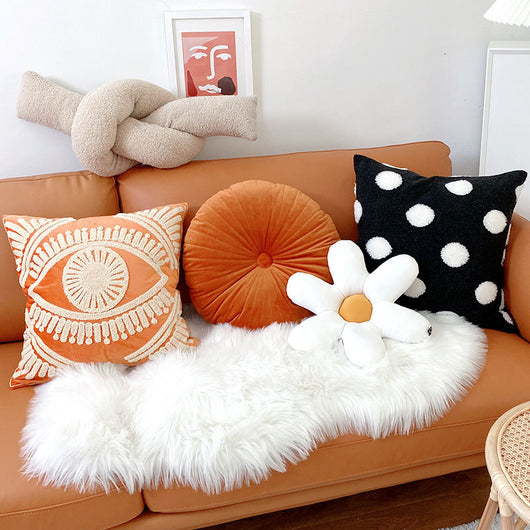 Almohada Nube Suave con Formas Geométricas y Cuerda Anudada - Image 13