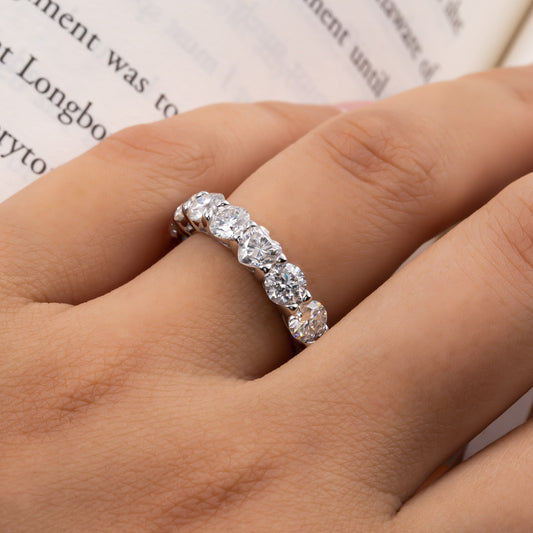 Anillo de Plata Esterlina con Moissanita Chapado
