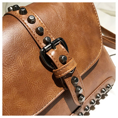 Bolso Vintage con Remaches - Image 4