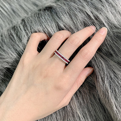 Anillo Redondo Plata con Incrustaciones Rojo