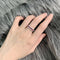 Anillo Redondo Plata con Incrustaciones Rojo