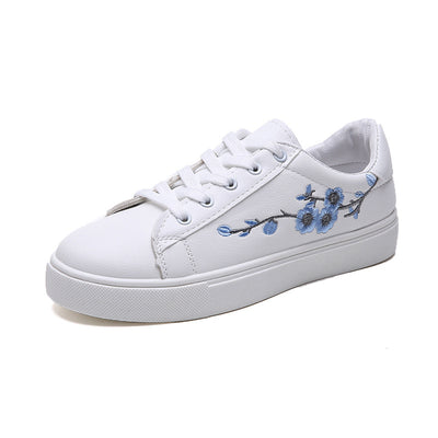 Tenis Escolares Bordados con Suela Plana - Image 2