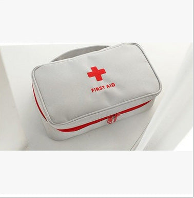 Botiquín de Primeros Auxilios Portátil Grande Rojo para Emergencias, Camping y Viajes - Image 11