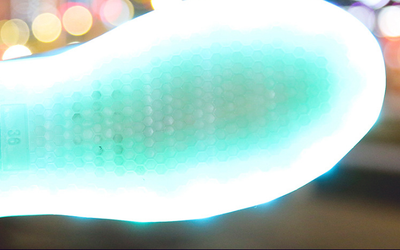 Zapatillas Deportivas LED Alto Perfil con Carga USB - Image 12