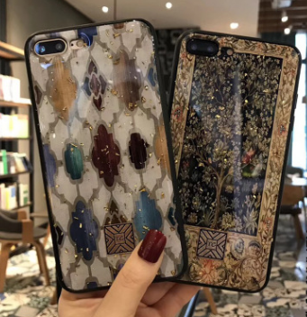 Funda para iPhone Diseño Retro Marca Internacional Tendencia - Protección Suave para 6s, 7Plus, 8Plus, XR, XSMax - Image 3