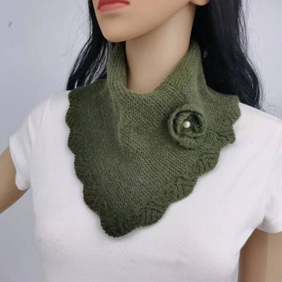 Bufanda Triangular Tejida con Flores - Diseño Onda Elegante - Image 11