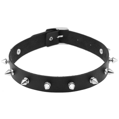 Collar de Cuero con Remaches