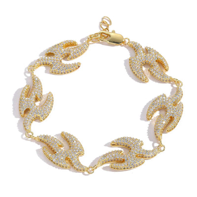 Pulsera Geométrica Golondrina con Micro Diamantes - Accesorio Hip Hop - Image 3