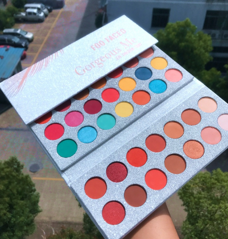 Paleta de Sombras Beauty Glazed - Colores Vibrantes y Duraderos - Image 3