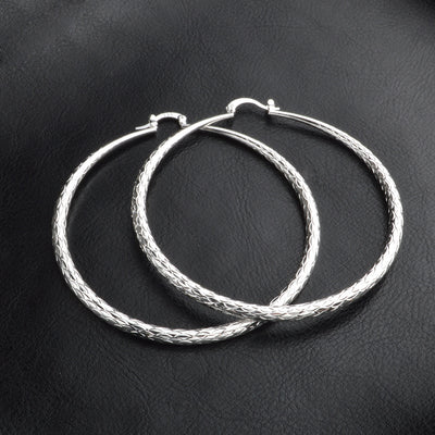 Aretes Circulares Retro con Patrón de Peces del Océano - Joyería Plateada Clásica