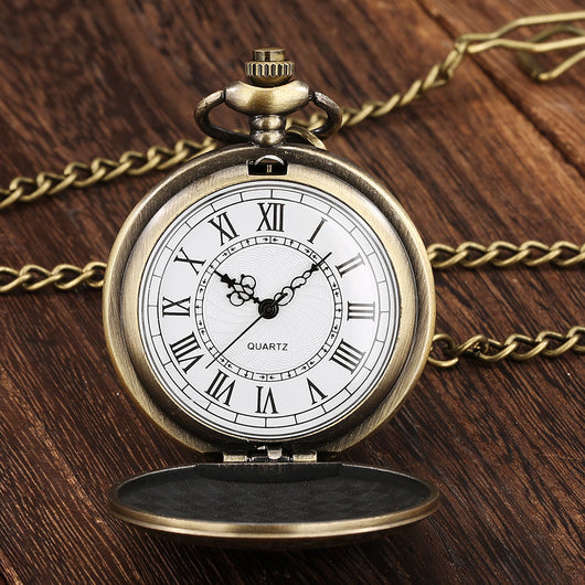 Reloj de Bolsillo Grande Estilo Vintage con Patrón de Escudo Dorado y Movimiento Cuarzo - Image 10