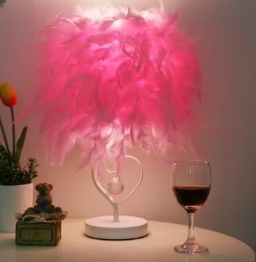 Lámpara de Mesita LED Alas de Cristal Corazón Pluma - Image 9
