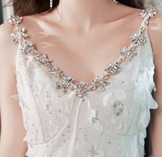 Vestido Elegante para Anfitriona de Gala Ejecutiva - Image 11