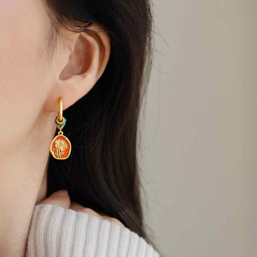 Aretes Dorados Flor Reversible Dos Caras - Image 3