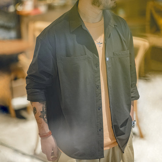Camisa de Trabajo Gris Oscuro con Bolsillos, Antirruga y Corte Holgado - Image 2