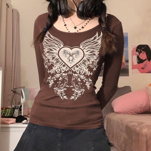 Camiseta Alas del Corazón Ajustada Cuello Redondo Manga Larga - Image 6