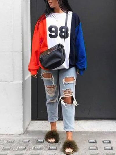Blusa Larga Estampada con Letras y Costuras Decorativas - Image 10
