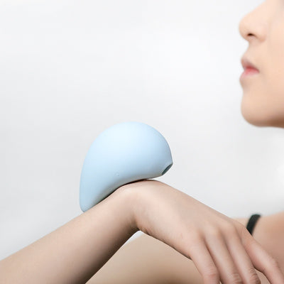 Estimulador Femenino Recargable con Spray Íntimo - Image 6