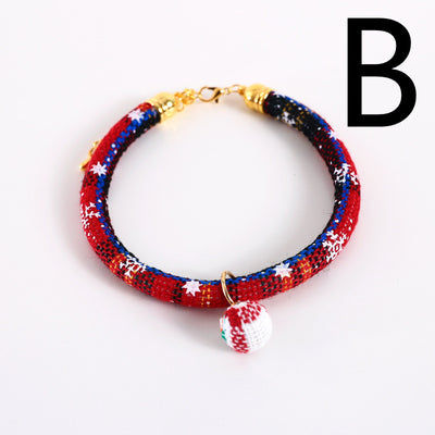 Collar Ajustable para Mascotas con Guantes Navideños y Cascabel - Image 7