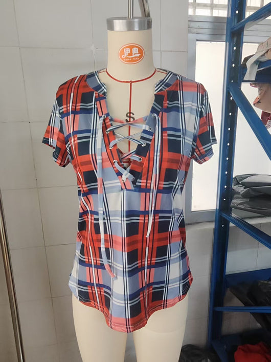 Blusa Cuadriculada con Cuello Camisero y Amarre en el Pecho - Image 14