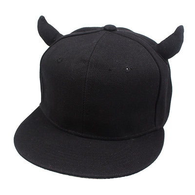 Gorra de Béisbol Negra con Cuernos - Image 4