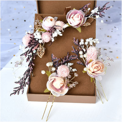 Tocado Nupcial de Tres Piezas con Flores Secas y Rosas - Image 3