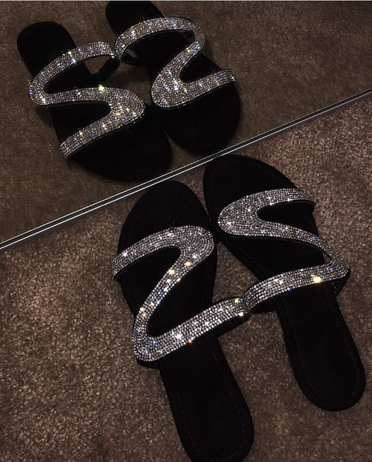 Sandalias Planas de Diamantes - Comodidad y Elegancia