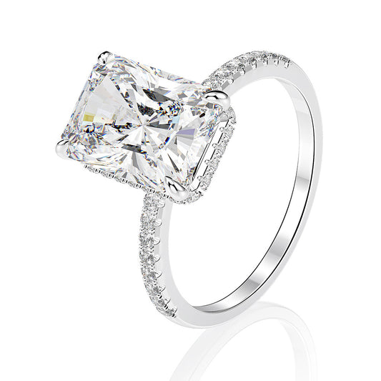 Anillo de Esmeralda Rectangular Tallado con Flor y Punta Redonda - Image 2